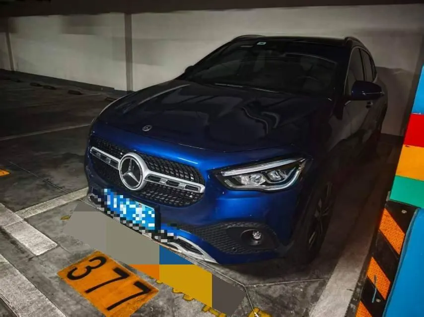 Mercedes Benz 2023 GLA 220 2.0T automatic gear - View 1