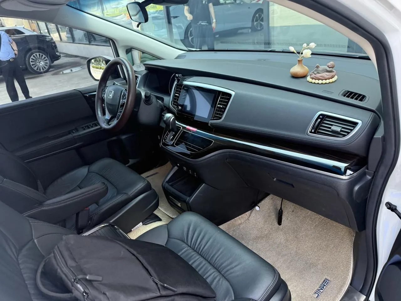 Honda 2021 Odyssey Hybrid 2.0 Stepless Sharp Premium Edition Automatic Gear 4