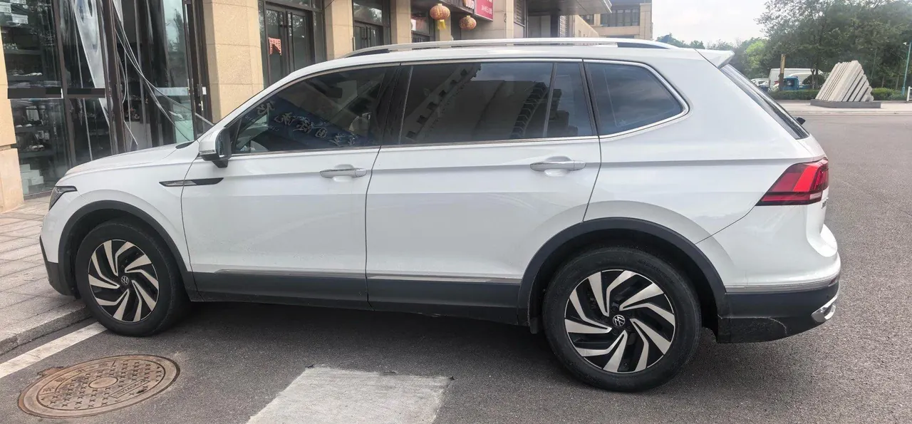 Volkswagen 2023 Tiguan L 1.4TSI 280TSI Tide Creation Limited Edition Automatic Gear 4