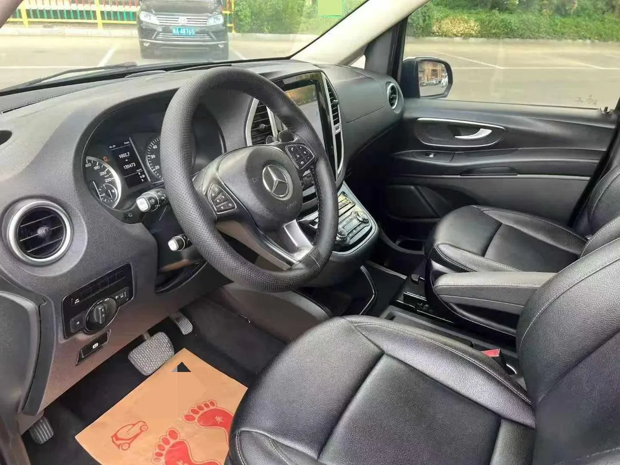 Mercedes Benz 2021 Vito 2.0T Business Edition 7-seat Automatic Gear 2