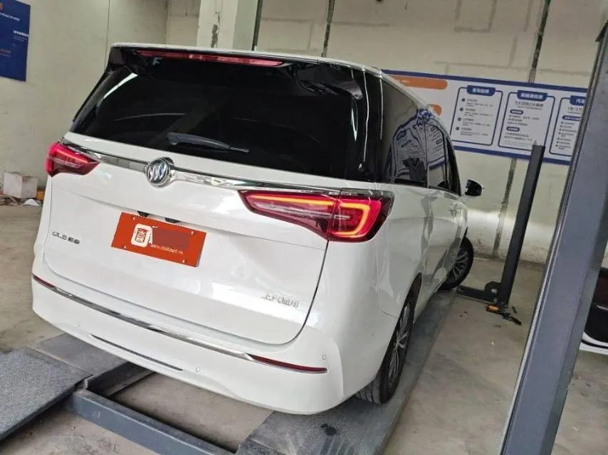Buick 2023 GL8 ES Lu Zun 48V 2.0T 653T Exclusive Automatic Gear 2