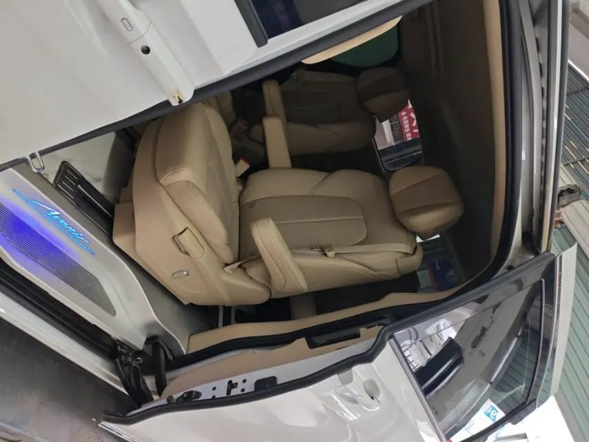 Buick 2023 GL8 ES Lu Zun 48V 2.0T 653T Exclusive Automatic Gear 5