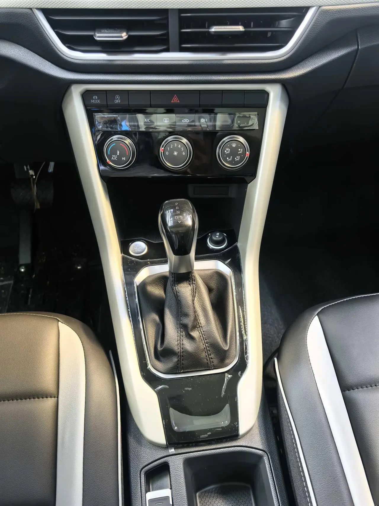 Volkswagen 2026 Tange 1.4TSI 280TSI Two-Drive Time Edition Automatic Gear 14