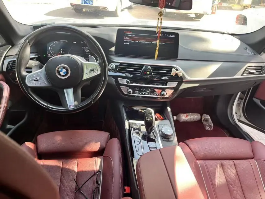 BMW 5 Series 2023 530Li 2.0T Exclusive M Sports Suit Automatic Gear 5