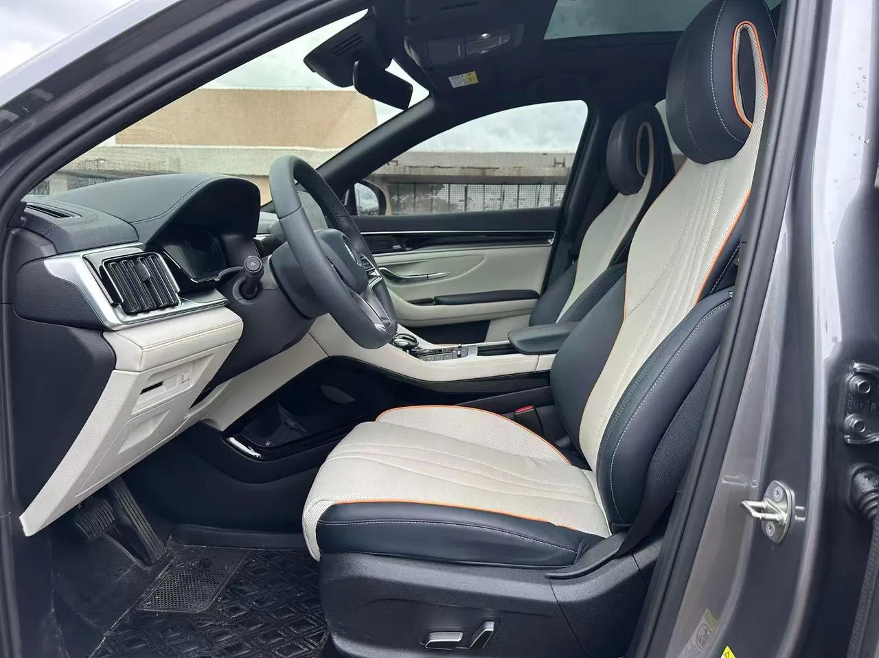 BYD Song PLUS New Energy 2021 Song PLUS DM-i 1.5 Stepless 51KM Honorable Automatic Gear 4