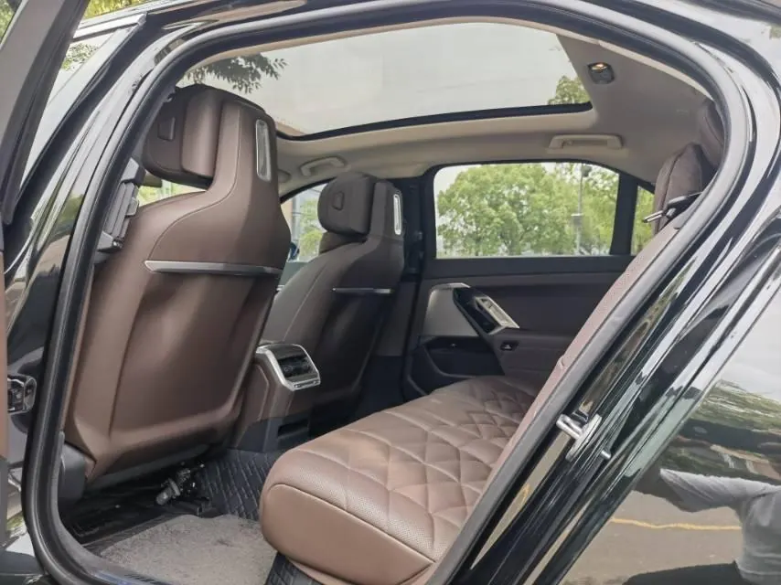 BMW 7 Series (Imported) 2023 735Li 48V 3.0T M Sports Suit Automatic Gear 9