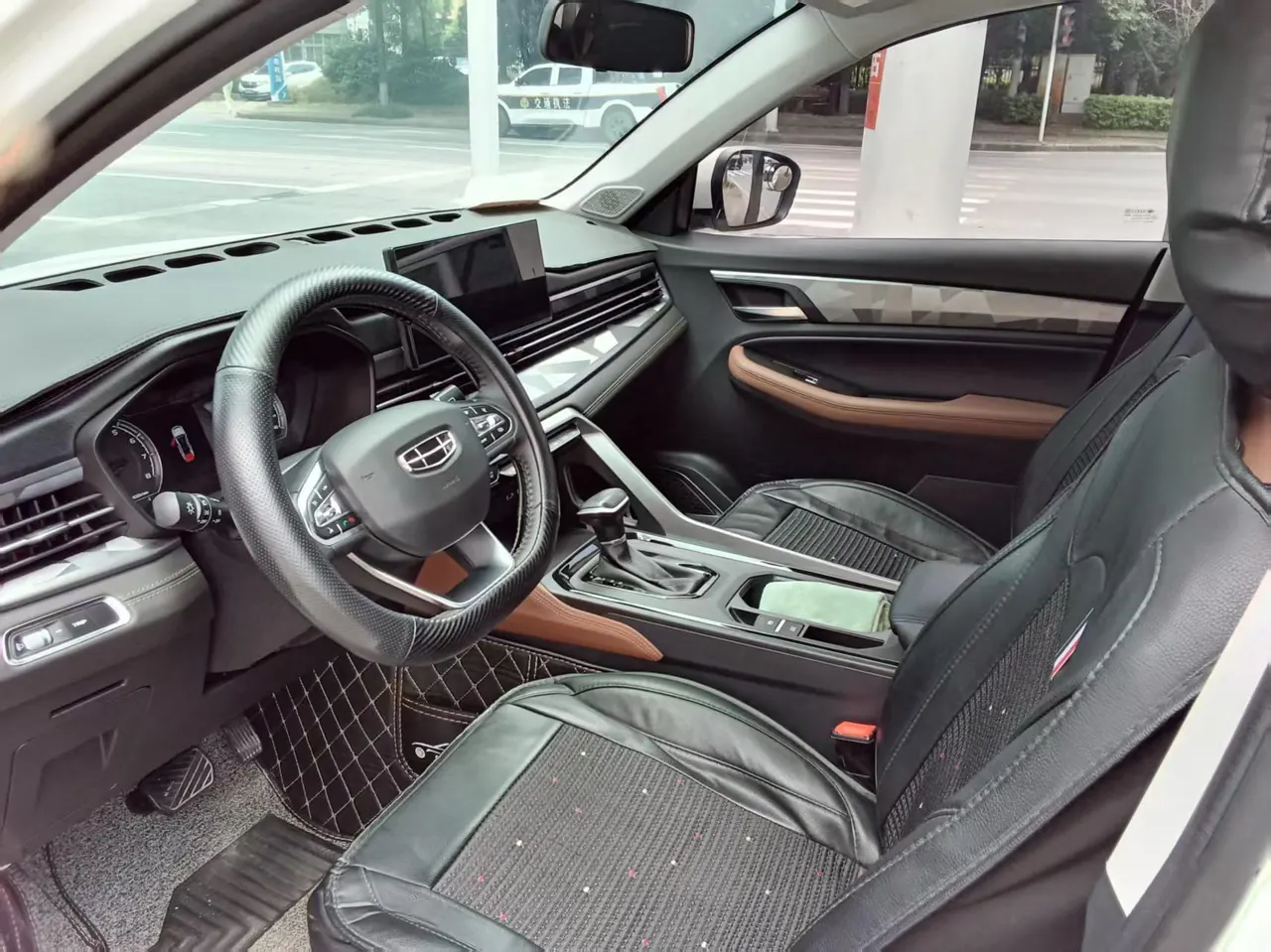 Geely Vision SUV(X6) 2021 Vision X6 Pro 1.4T Premium Automatic 4