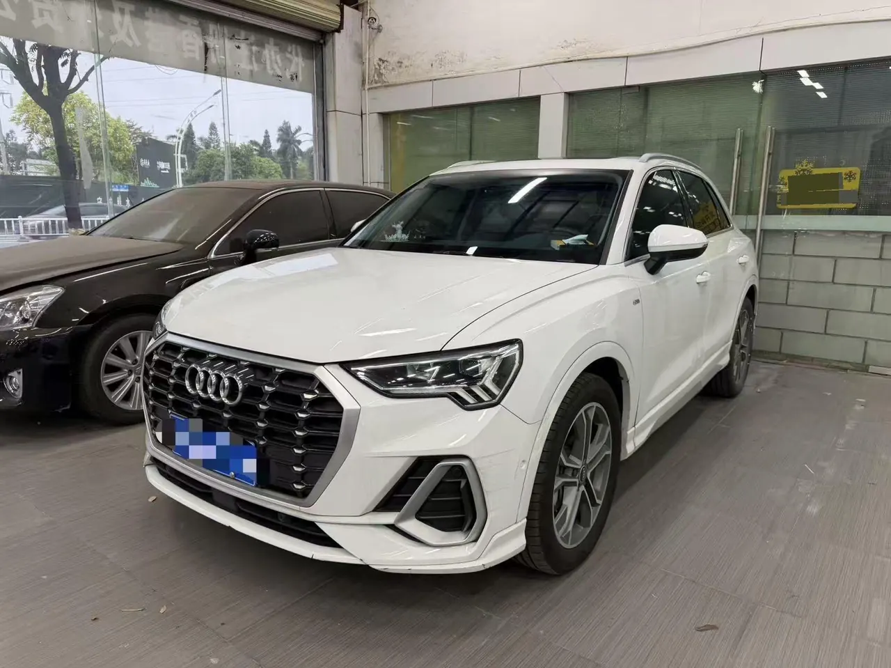 Audi 2022 Q3 2.0TFSI 40TFSI Fashion Dynamic Automatic - View 1