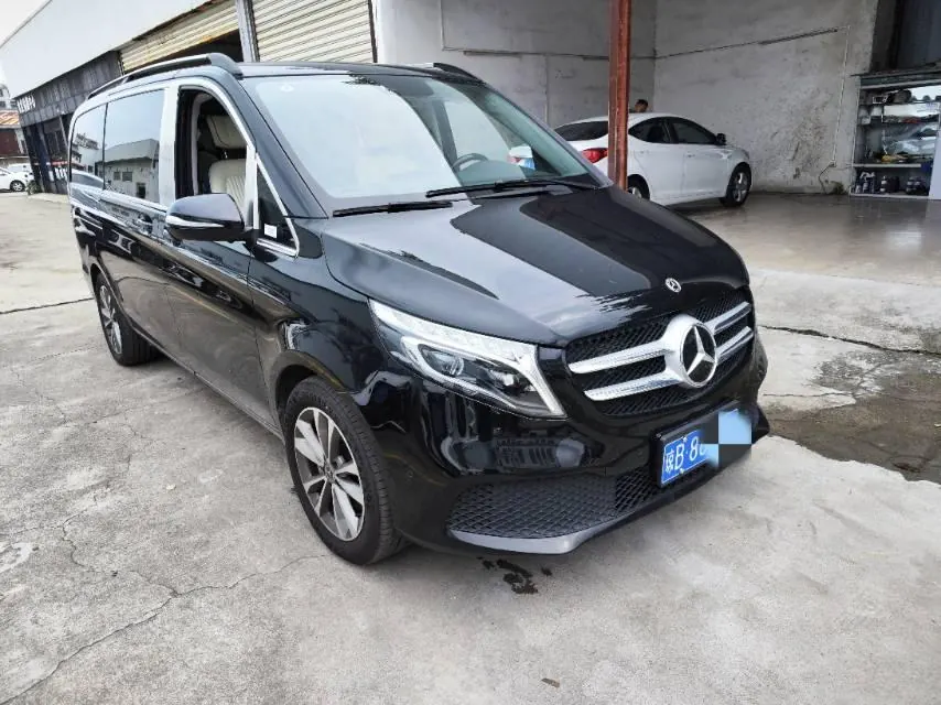 Mercedes Benz Class V 2022V 260 2.0T Pilot Edition Automatic Gear 2