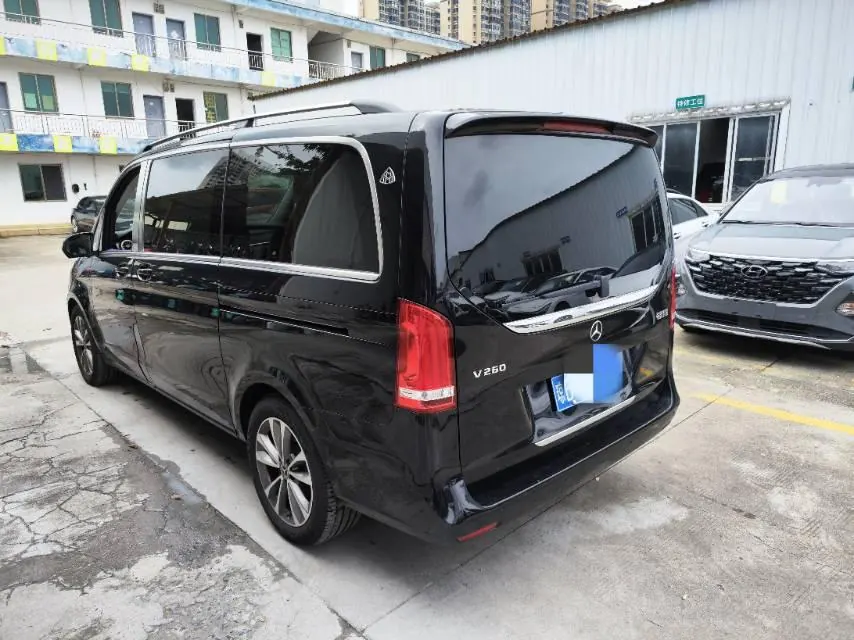 Mercedes Benz Class V 2022V 260 2.0T Pilot Edition Automatic Gear 4