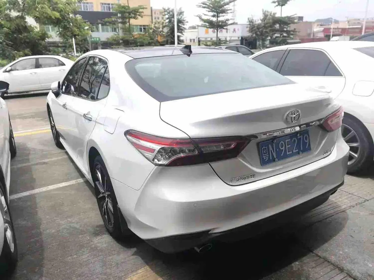 Toyota 2021 Camry 2.5G Deluxe Edition Automatic Gear 6