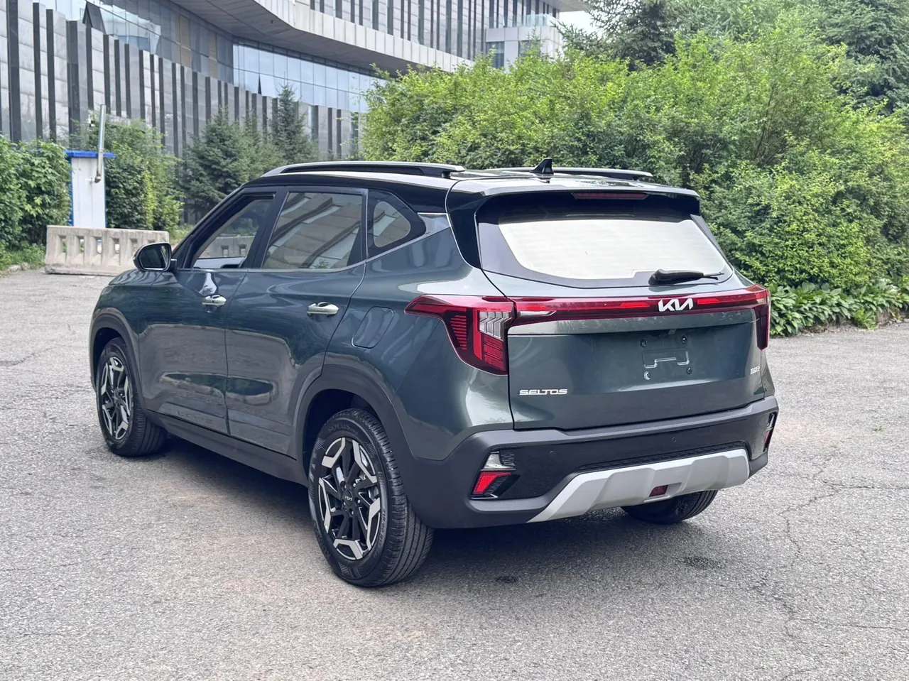Kia 2023 Setus 1.5 Stepless Premium Edition Automatic Transmission 15