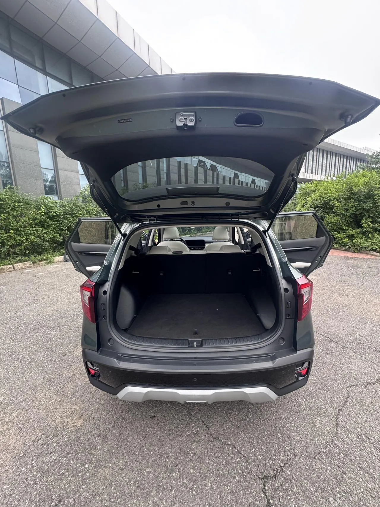 Kia 2023 Setus 1.5 Stepless Premium Edition Automatic Transmission 16