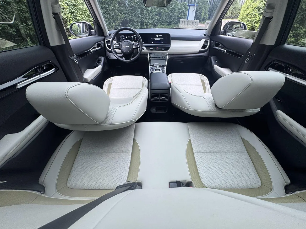 Kia 2023 Setus 1.5 Stepless Premium Edition Automatic Transmission 4
