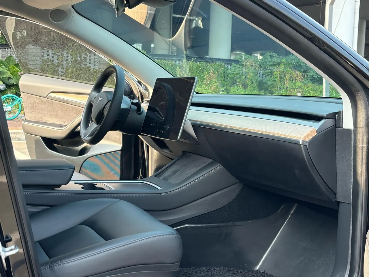 Tesla 2022 Model 3 rear-wheel drive version of automatic transmission 8