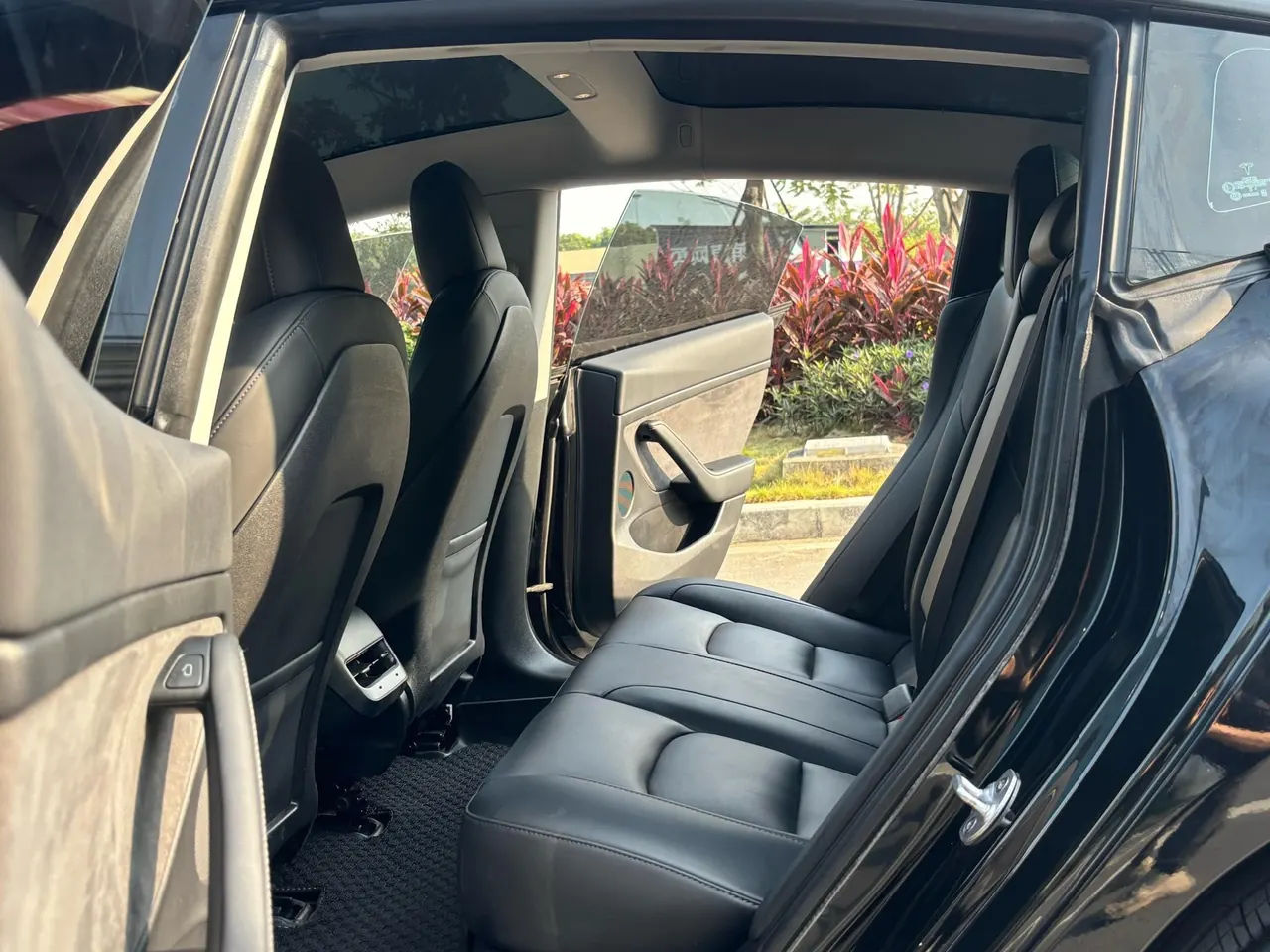 Tesla 2022 Model 3 rear-wheel drive version of automatic transmission 9