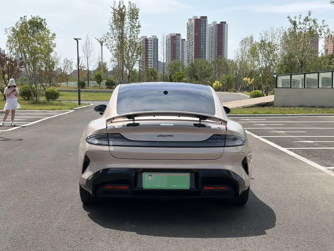 MI 2024 SU 7 750km Four-wheel Drive Max Founding Edition Automatic Gear 8