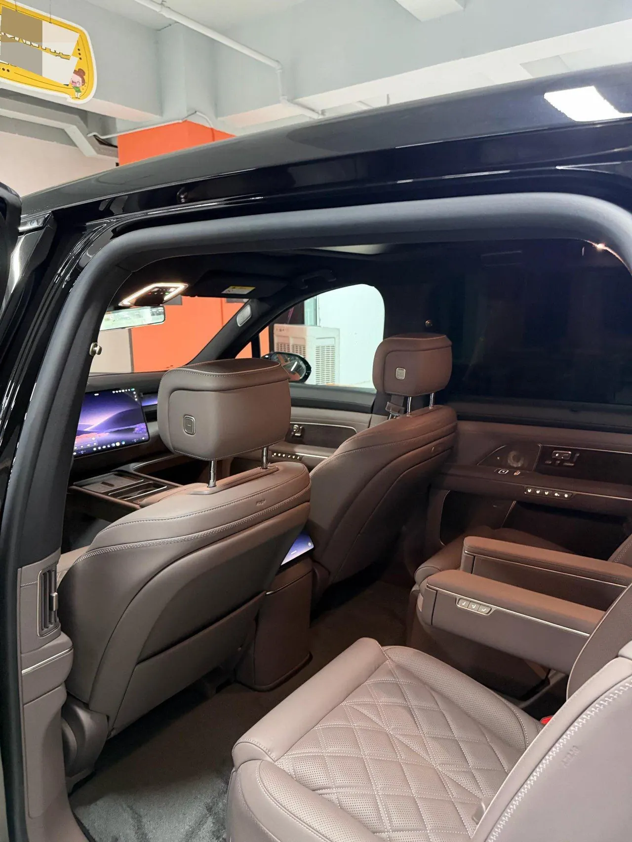 NIO 2026 ES8 6‑Seater Executive Signature Edition Automatic Transmission 12