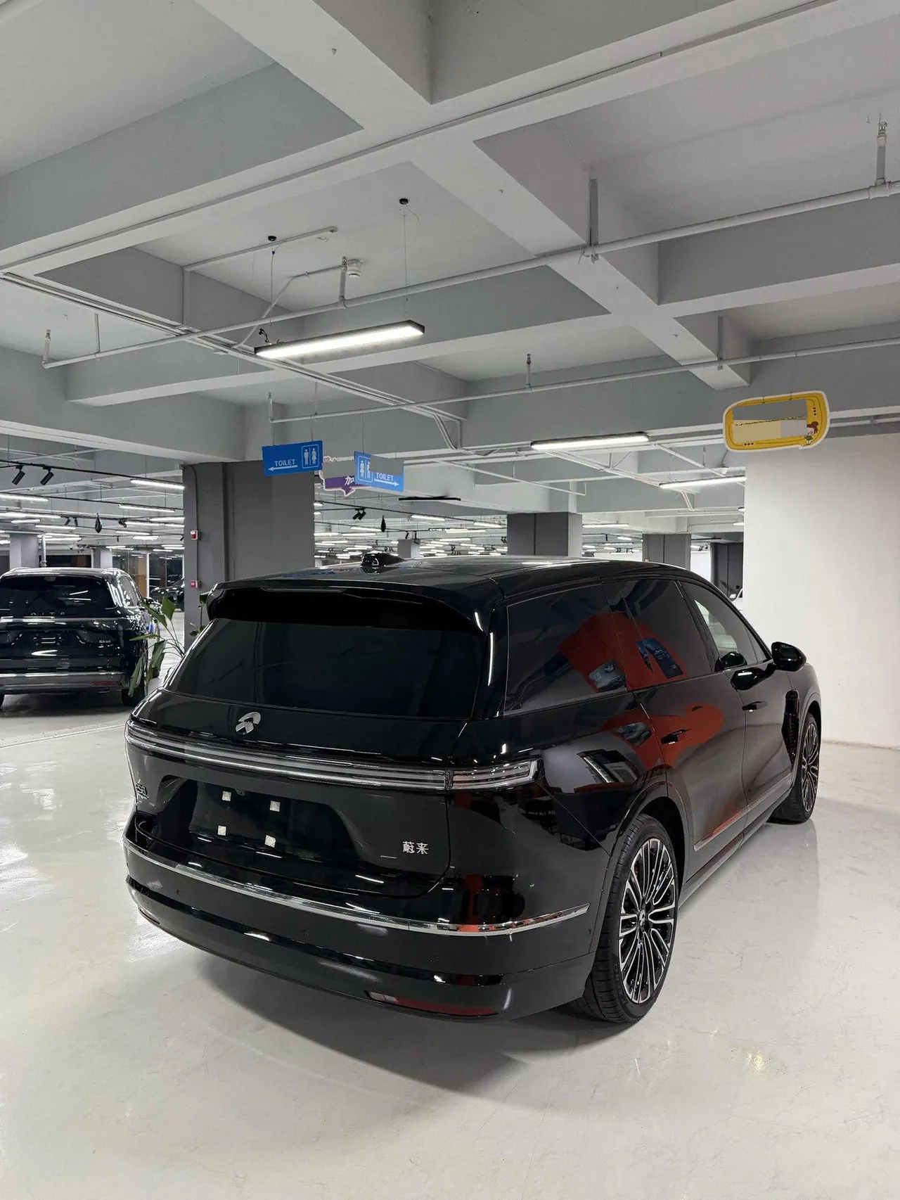 NIO 2026 ES8 6‑Seater Executive Signature Edition Automatic Transmission 9