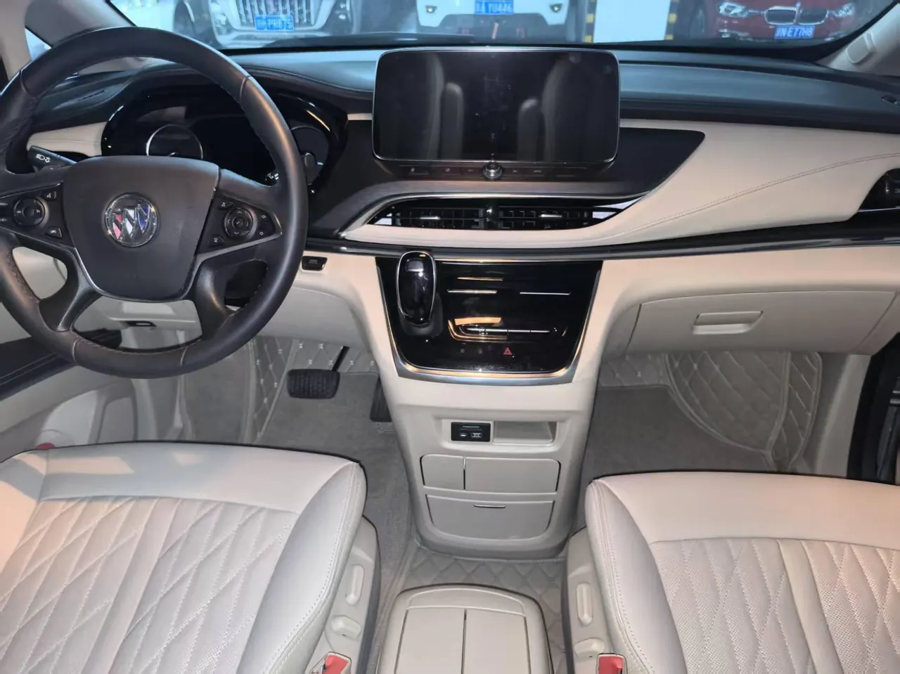Buick 2023 GL8 Land Business Class 48V 2.0T 652T Smart and Honorable Automatic Gear 3