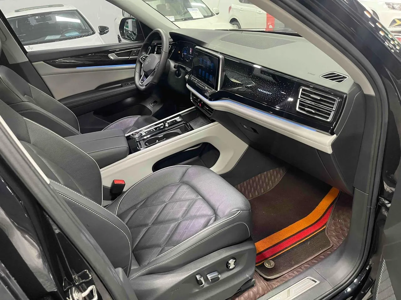 Volkswagen 2022 Tuang 2.0TSI 380TSI 4WD Respect Flagship Automatic Transmission 6