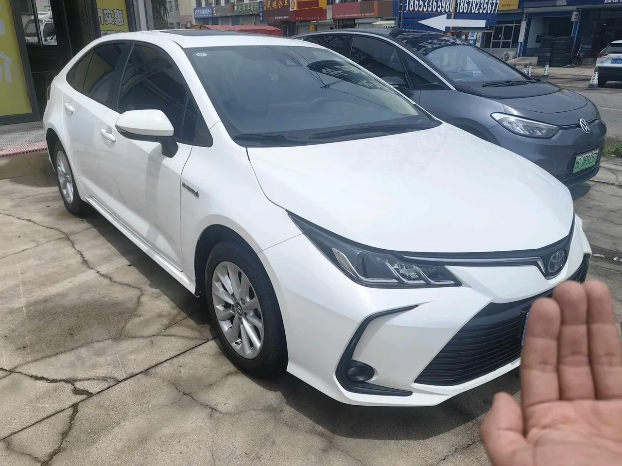Toyota 2021 Corolla Double Engine 1.8 Stepless Elite Automatic Gear 3