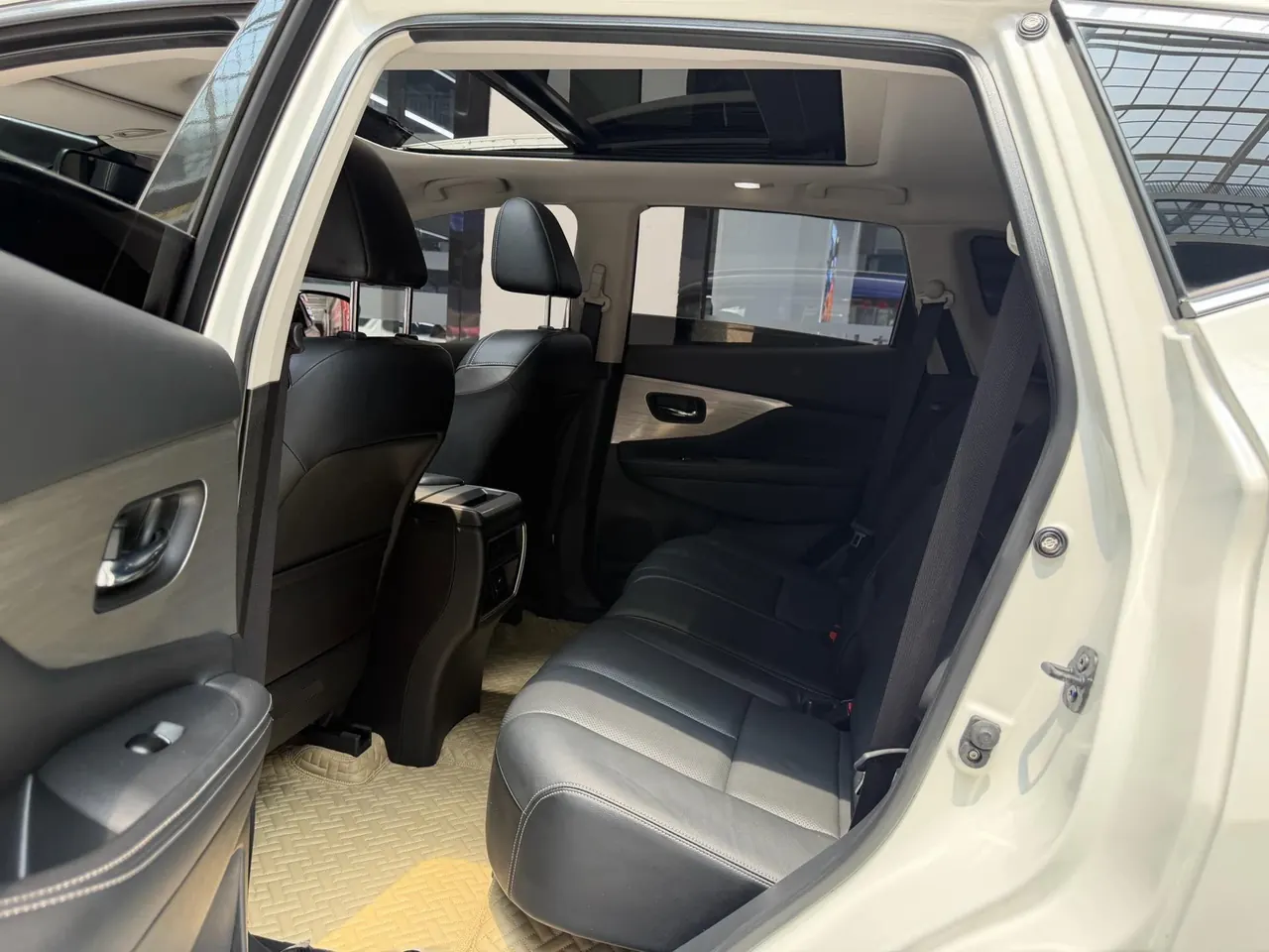 Nissan 2021 Loulan 2.5 Stepless XL Two-Drive Smart Union Deluxe Automatic Gear 6