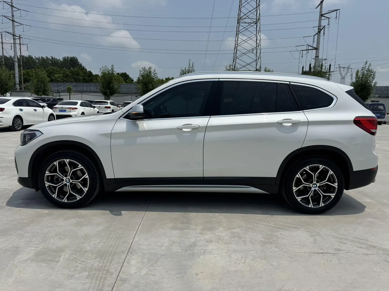 BMW 2022 X1 sDrive20Li 1.5T fashion automatic gear 11