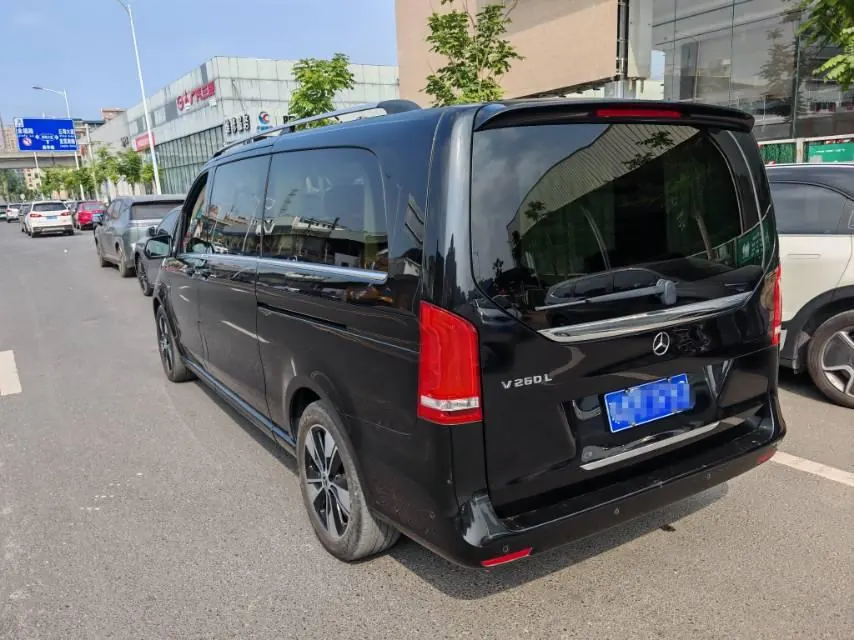 Mercedes Benz V 2022V 260 L 2.0T Premium Edition Automatic Gear 3