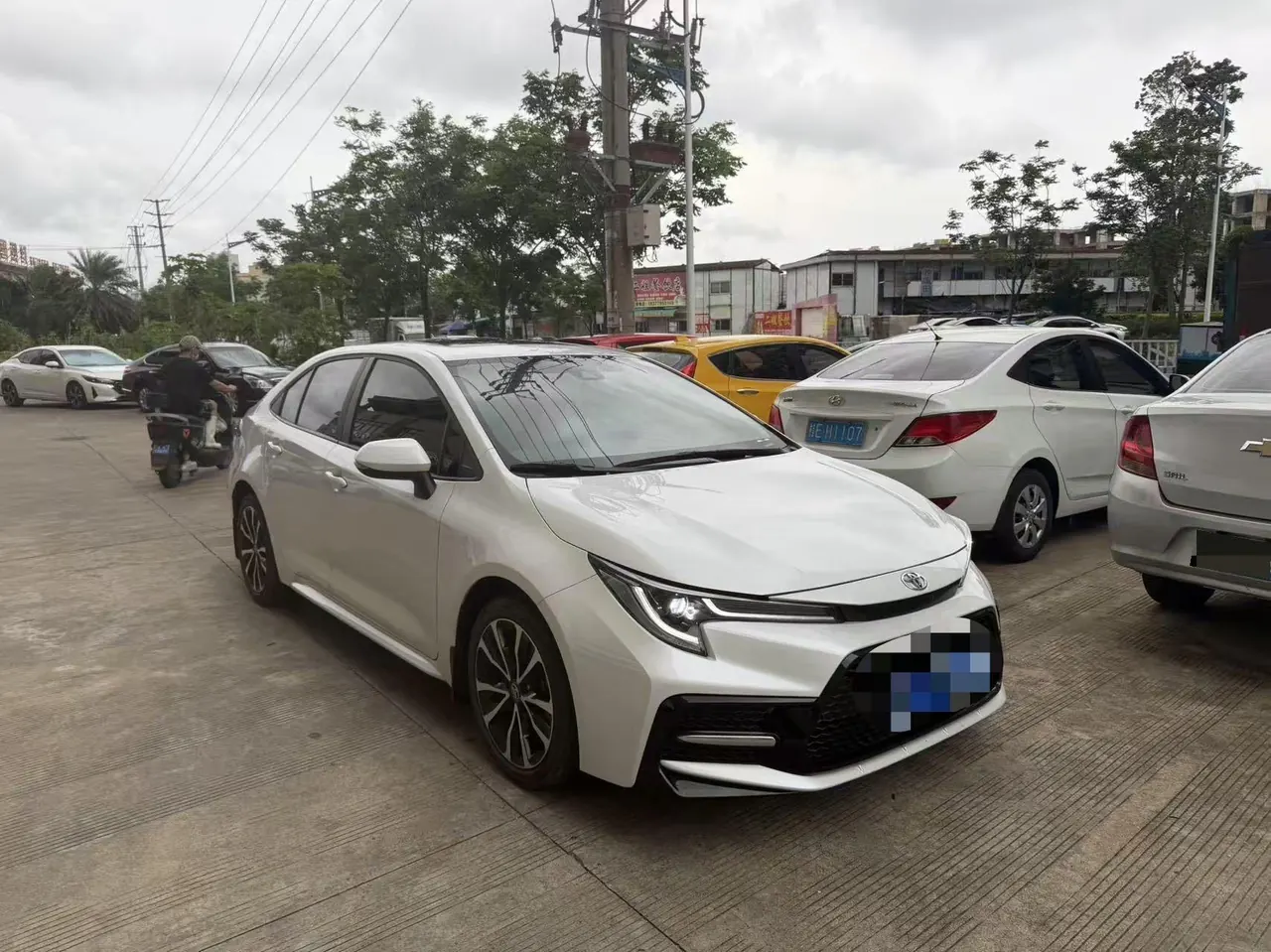 Toyota 2022 Lei Ling 1.2T Stepless 185T Sports Edition Automatic Gear 4