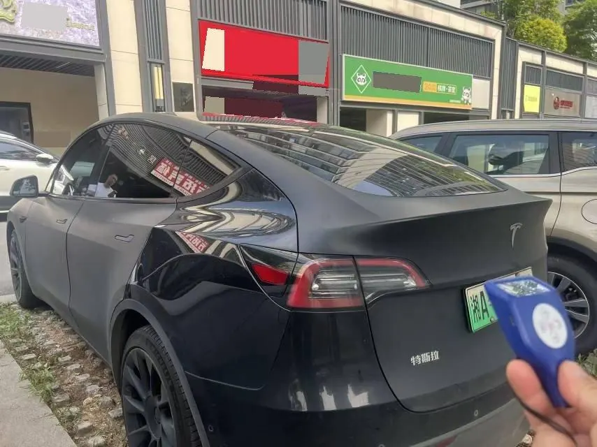 Tesla 2021 Model Y Standard Endurance Rear Drive Automatic Gear 2