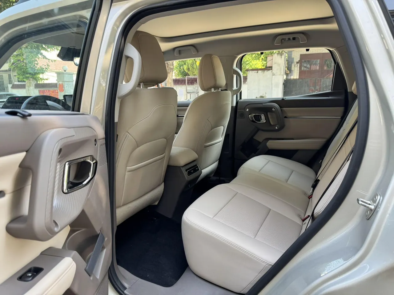 Haval 2026 big dog PLUS Hi4 1.5T 150km tidal wave electric version automatic gear 4