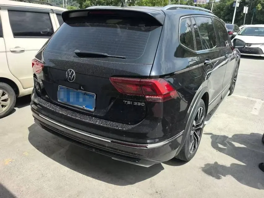 Volkswagen 2020 Tiguan L R-Line 2.0TSI 330TSI Two-Drive Ultimate Automatic Gear 5