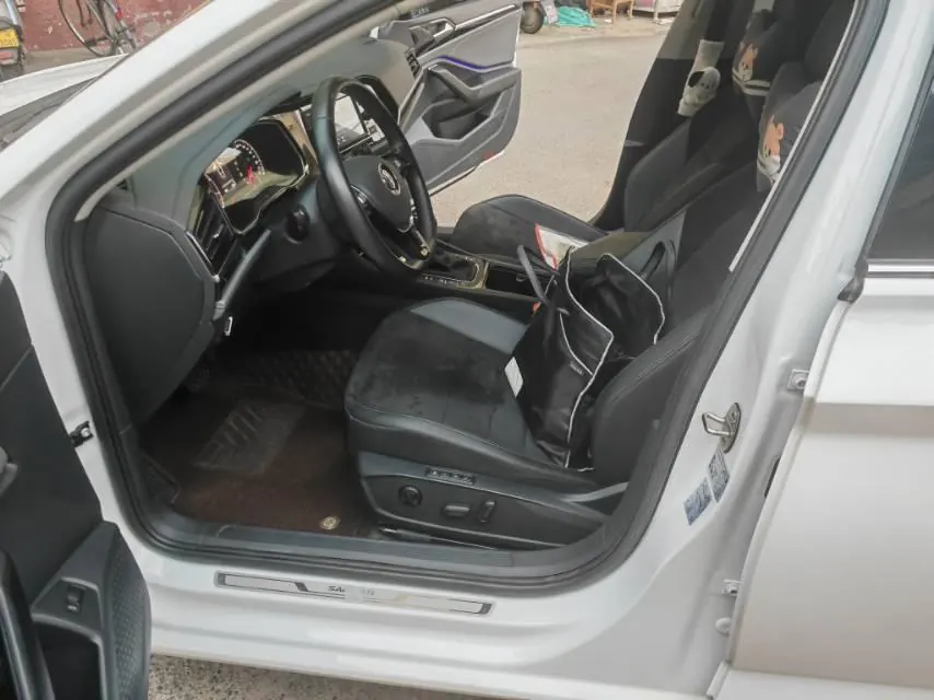 Volkswagen 2020 Sagitar 1.4TSI 280TSI Luxury Automatic Transmission 2