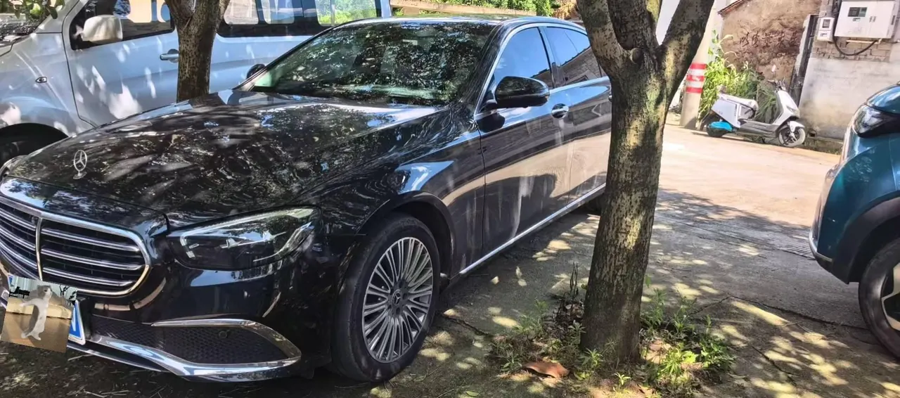 Mercedes Benz E-Class 2023 E 300 L 2.0T Sports Fashion Automatic Gear - View 1