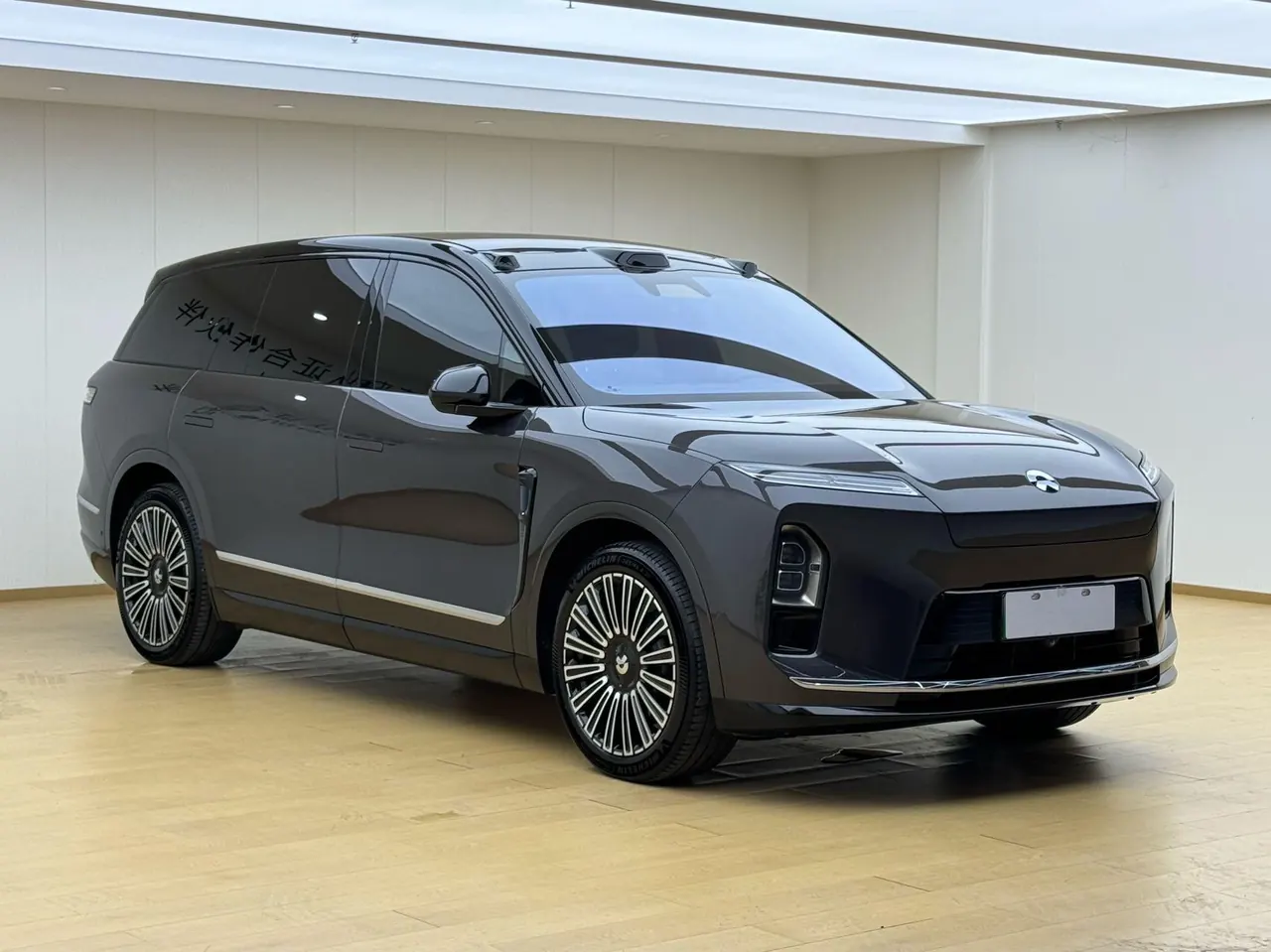 NIO 2026 ES8 6-seat executive deluxe automatic gear 3