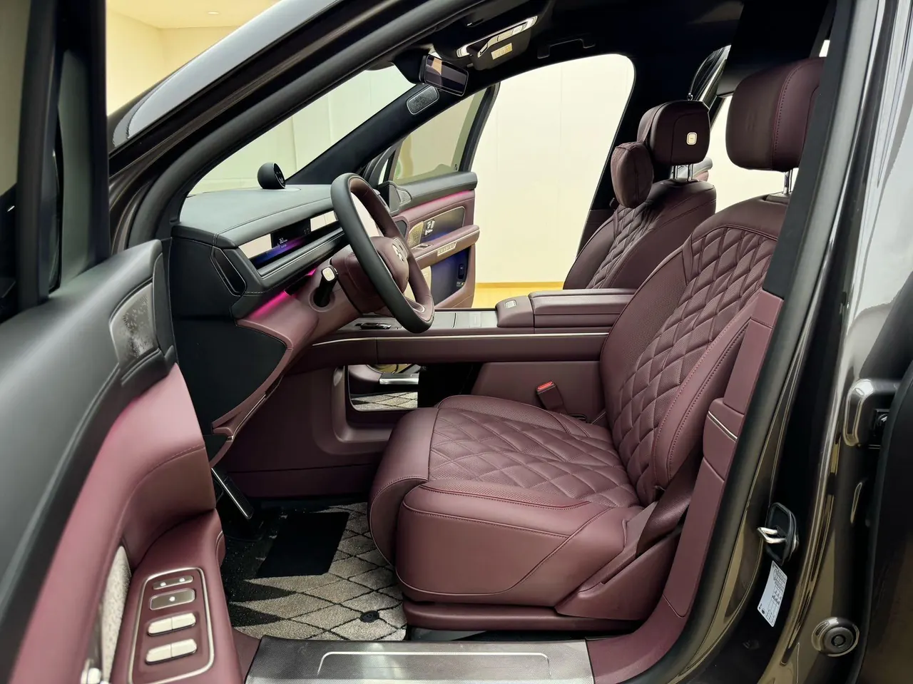 NIO 2026 ES8 6-seat executive deluxe automatic gear 4