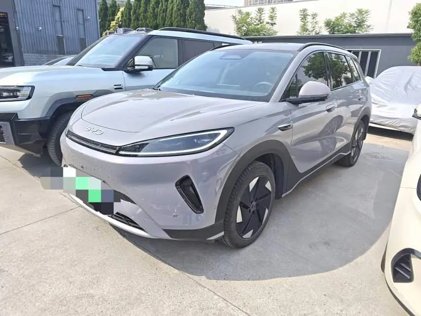 Open image lightbox: BYD 2025 Sea Lion 05 EV 520KM Flagship Zhihang Edition Automatic Gear