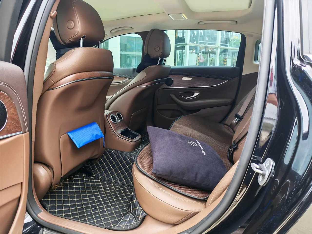 Mercedes Benz E-Class 2023 E 300 L 2.0T Fashion Automatic Gear 9