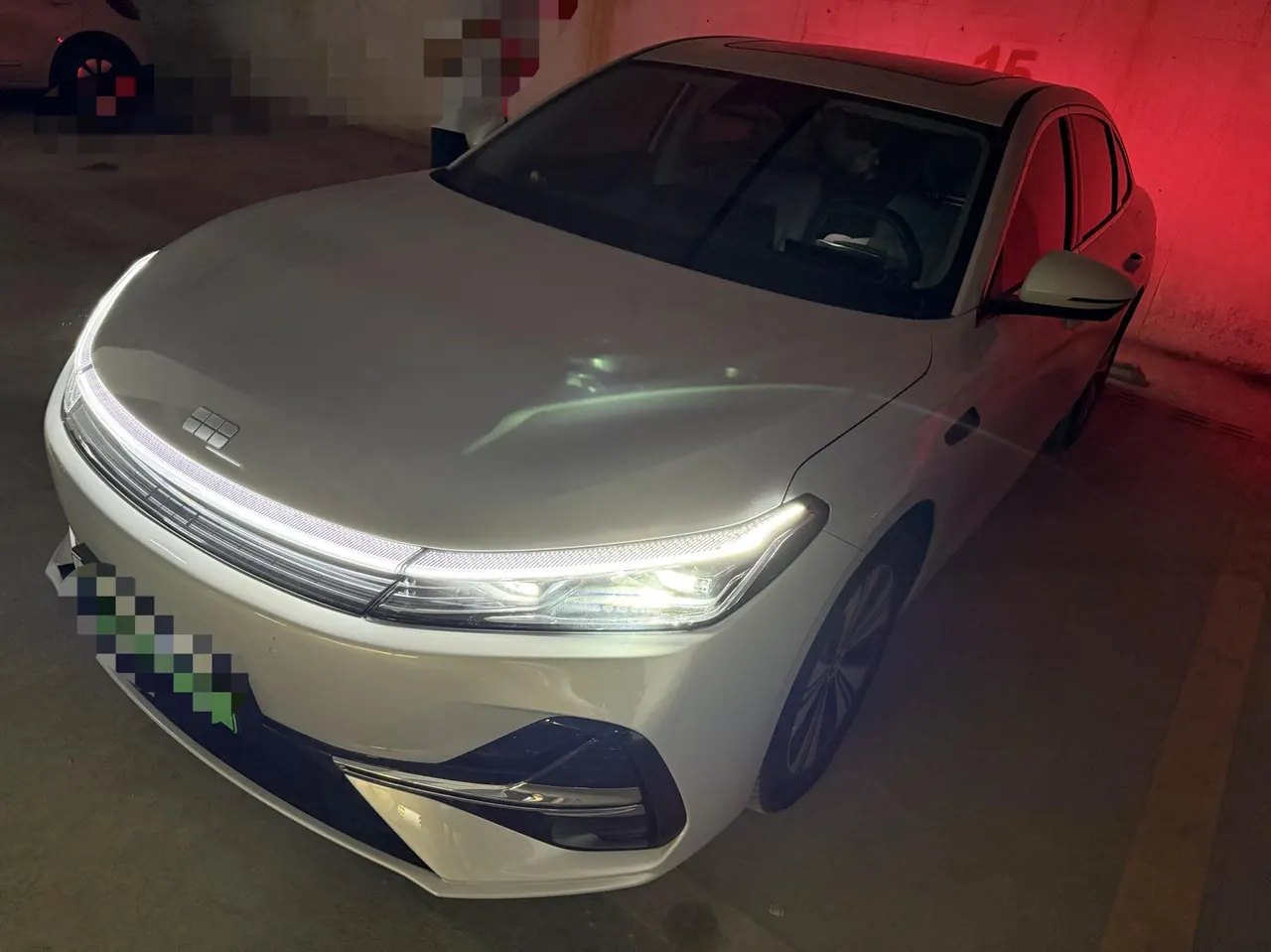 Открыть галерею: Geely Galaxy 2025 A7 EM-i 1.5 150km Discovery Edition Automatic Gear