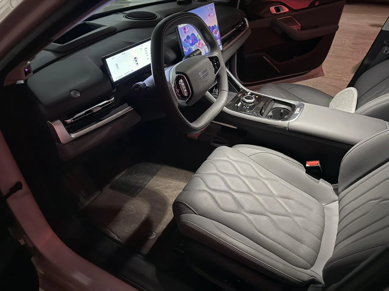 Geely Galaxy 2025 A7 EM-i 1.5 150km Discovery Edition Automatic Gear 5