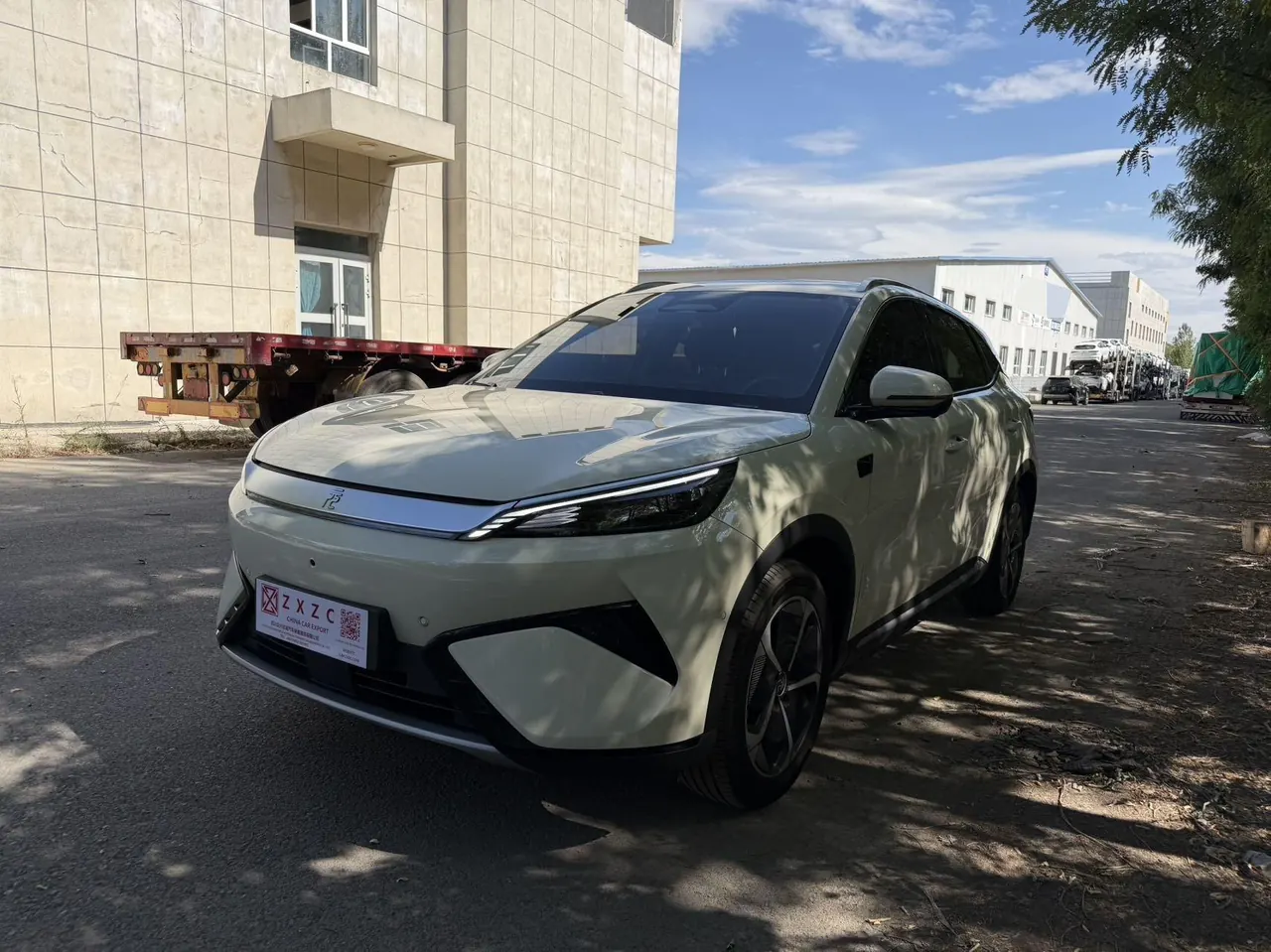 BYD Yuan PLUS 2025 Yuan PLUS Smart Driving Edition 510KM Exceed Automatic Gear - View 1