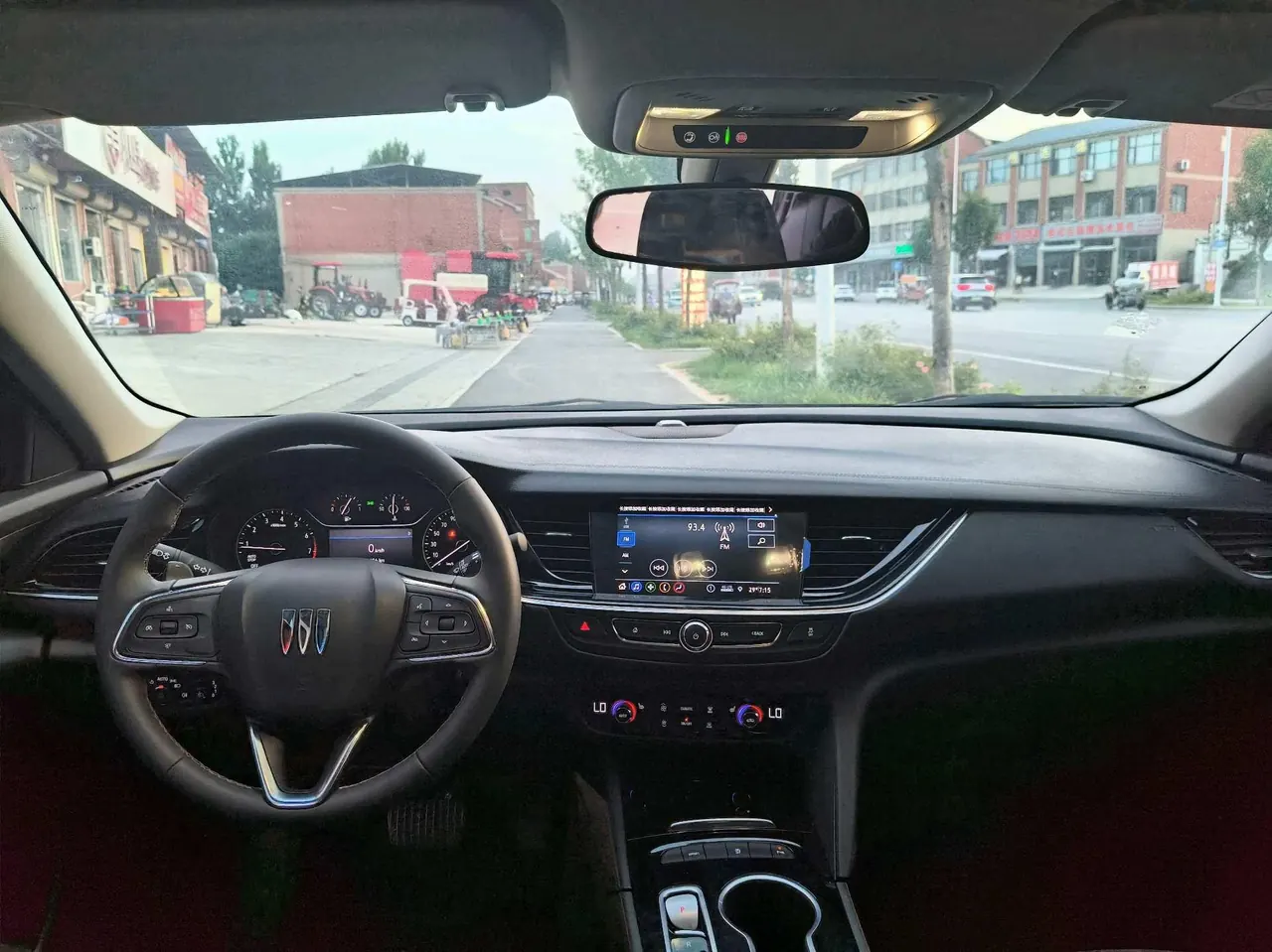 Buick 2025 Regal 1.5T 25T Super Edition Automatic Gear 5