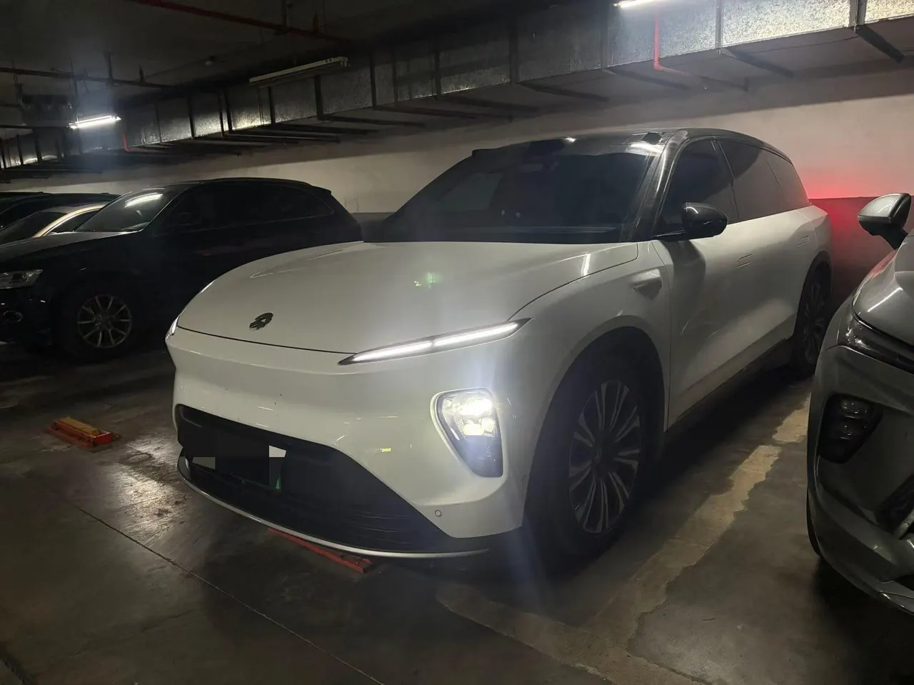Open image lightbox: NIO 2024 ES8 75kWh automatic