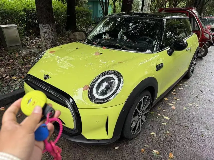 Открыть галерею: MINI Mini (Imported) 2023 Mini Cooper 1.5T Artist (Modified) Automatic Gear
