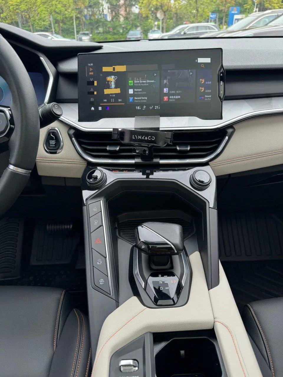 LYNK&amp;CO 2020 LYNK&amp;CO 06 PHEV 1.5TD Plus Automatic 5