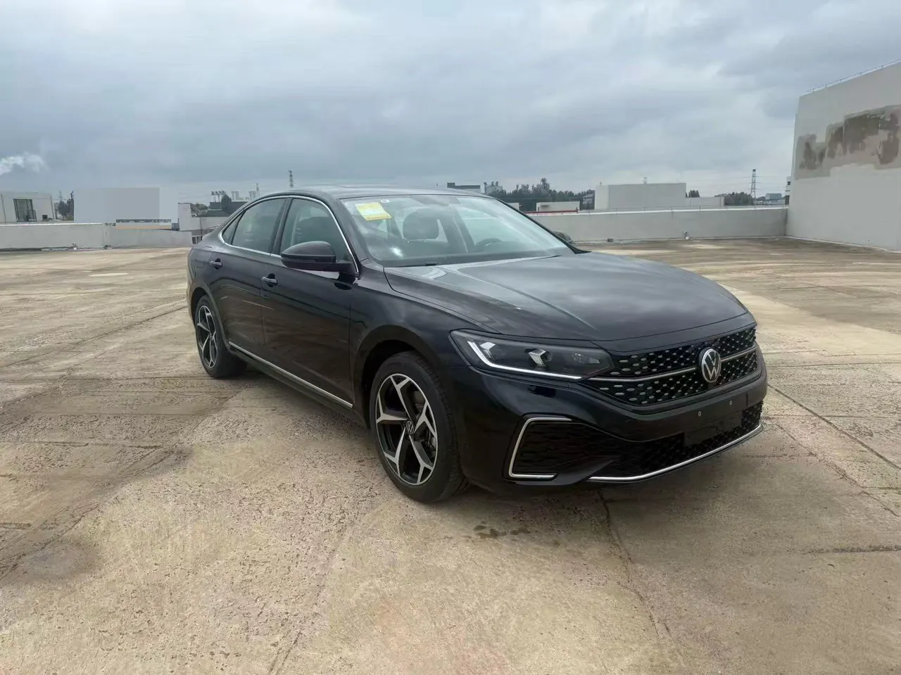 Volkswagen 2026 Passat 2.0TSI 380TSI Subut Longteng Edition Automatic Gear 3