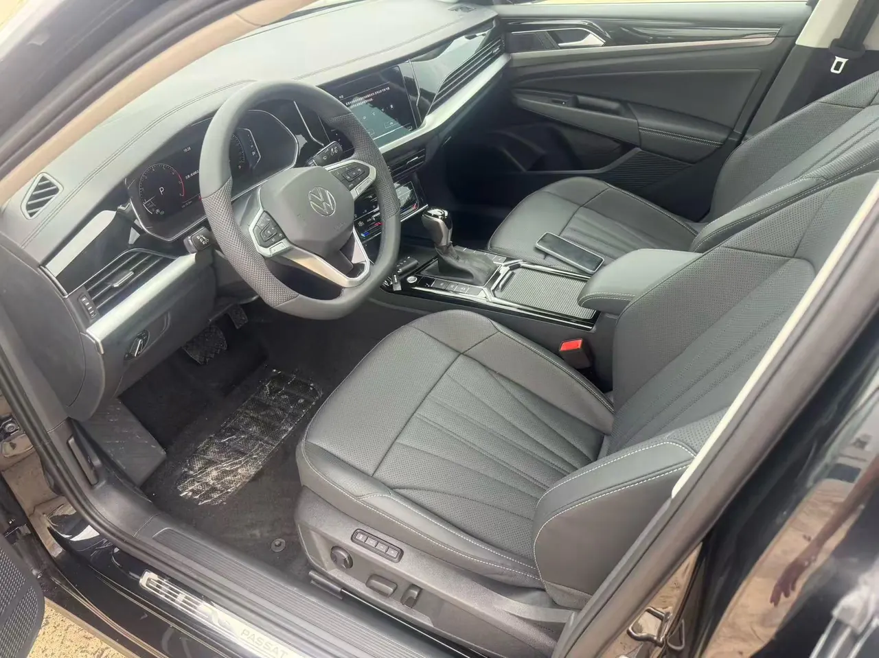 Volkswagen 2026 Passat 2.0TSI 380TSI Subut Longteng Edition Automatic Gear 4