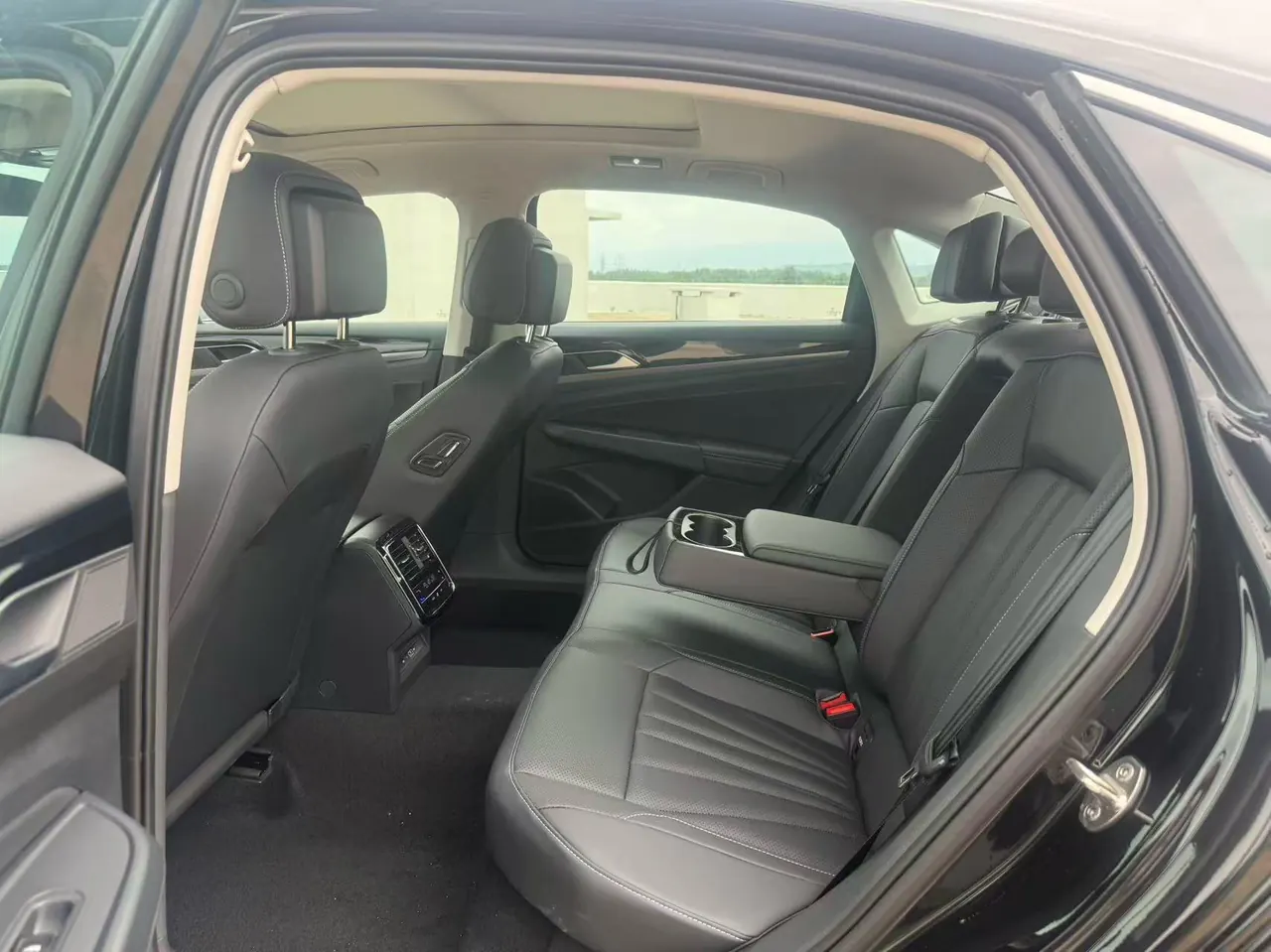 Volkswagen 2026 Passat 2.0TSI 380TSI Subut Longteng Edition Automatic Gear 6