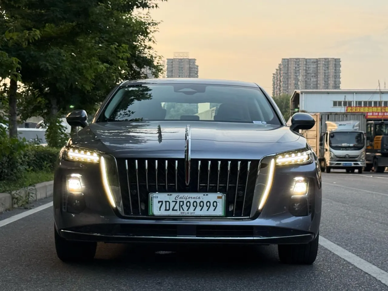 HongQi 2025 H5 PHEV 1.5T 170 Super Hybrid Automatic Gear 2